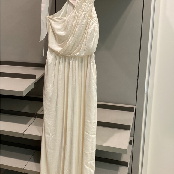 Dress - Picture 10 of 13